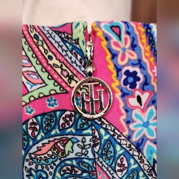 Preowned Tommy Hilfiger, size 4 woman's paisley dress - Picture 4 of 5